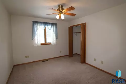 505 S Main Ave, Colton, SD 57018 photo 15