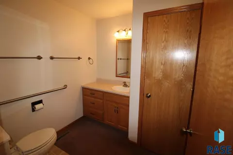 505 S Main Ave, Colton, SD 57018 photo 18
