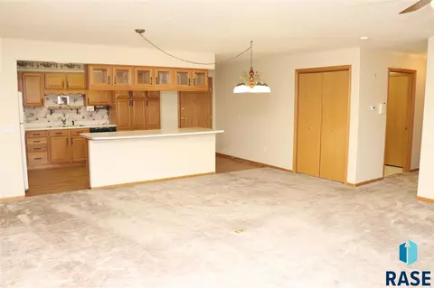 3710 E Peony Pl #201, Sioux Falls, SD 57103 photo 8