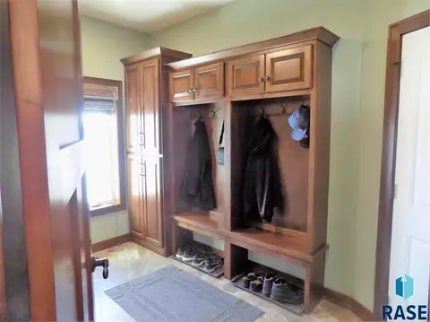 2401 E Yorkshire St, Sioux Falls, SD 57108 photo 30