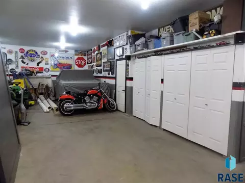 2401 E Yorkshire St, Sioux Falls, SD 57108 photo 36