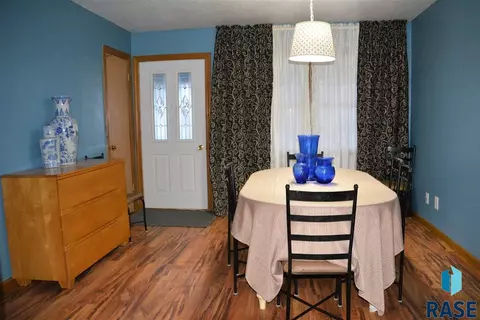 1605 N Mable Ave, Sioux Falls, SD 57103 photo 4