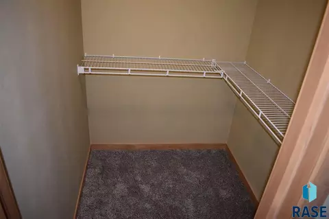 1809 E Tracy Ln, Sioux Falls, SD 57103 photo 13