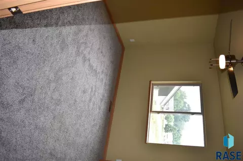 1809 E Tracy Ln, Sioux Falls, SD 57103 photo 12