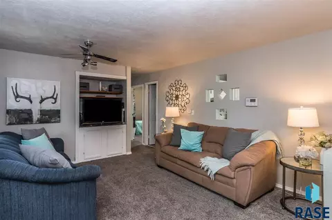 3113 E 22nd St, Sioux Falls, SD 57103 photo 9