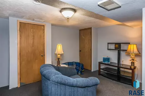 3113 E 22nd St, Sioux Falls, SD 57103 photo 10