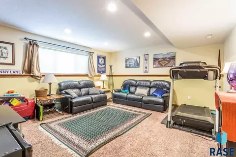7429 W 65th St, Sioux Falls, SD 57106 photo 13