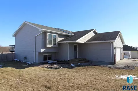 220 Carroll St, Canton, SD 57013 photo 21