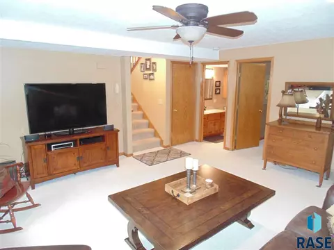 4709 S Kyle Ave, Sioux Falls, SD 57103 photo 18