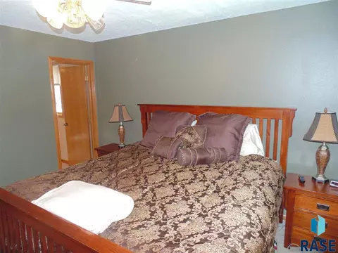 4709 S Kyle Ave, Sioux Falls, SD 57103 photo 14