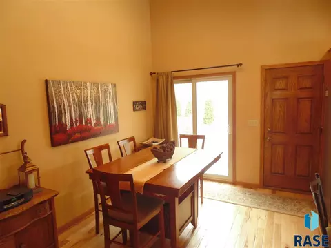 4709 S Kyle Ave, Sioux Falls, SD 57103 photo 8