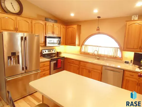 4709 S Kyle Ave, Sioux Falls, SD 57103 photo 3