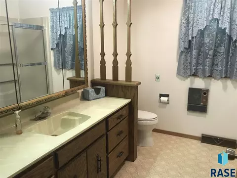 721 S West Wynken Dr, Freeman, SD 57029 photo 19