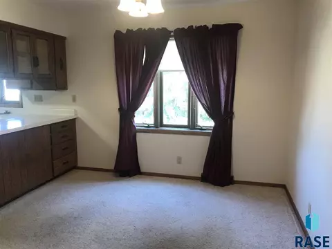 721 S West Wynken Dr, Freeman, SD 57029 photo 10