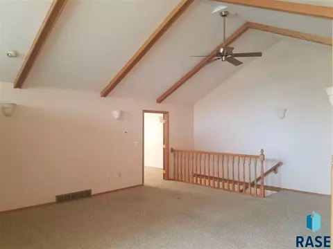 541 S Hill St, Salem, SD 57058 photo 10