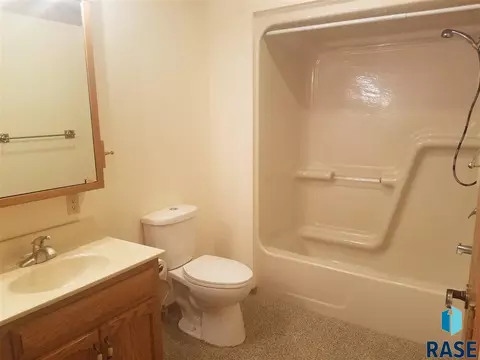 541 S Hill St, Salem, SD 57058 photo 15