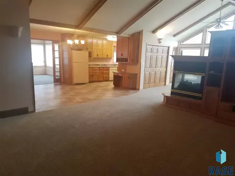 541 S Hill St, Salem, SD 57058 photo 12