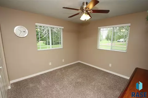 48198 Kim Cir, Brandon, SD 57005 photo 14