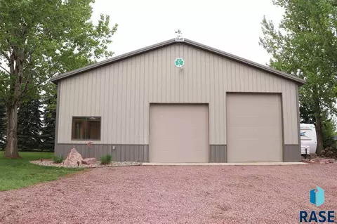 48198 Kim Cir, Brandon, SD 57005 photo 25