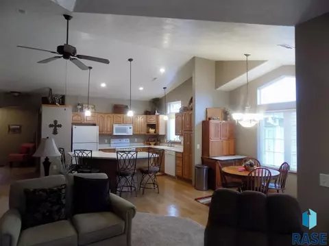 7300 S Hoffman Pl, Sioux Falls, SD 57108 photo 16