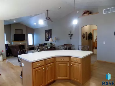 7300 S Hoffman Pl, Sioux Falls, SD 57108 photo 19