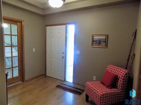 7300 S Hoffman Pl, Sioux Falls, SD 57108 photo 9