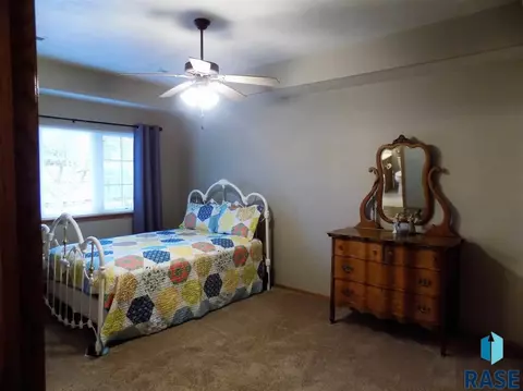 7300 S Hoffman Pl, Sioux Falls, SD 57108 photo 23