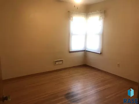 721 S Dewald St, Freeman, SD 57029 photo 12