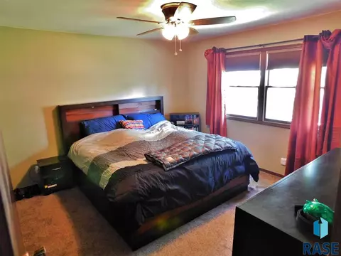 4516 S Glenview Rd, Sioux Falls, SD 57103 photo 14