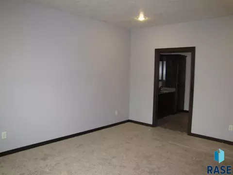 304 E 6th St, Hills, MN 56138 photo 29