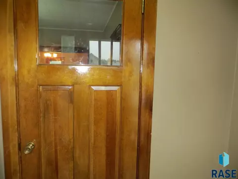 204 E 3rd St, Dell Rapids, SD 57022 photo 7