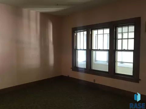 520 E 2nd St, Freeman, SD 57029 photo 12