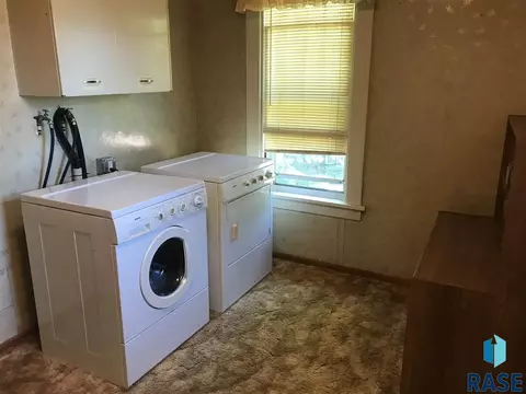 520 E 2nd St, Freeman, SD 57029 photo 18