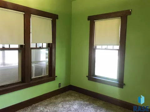 520 E 2nd St, Freeman, SD 57029 photo 14