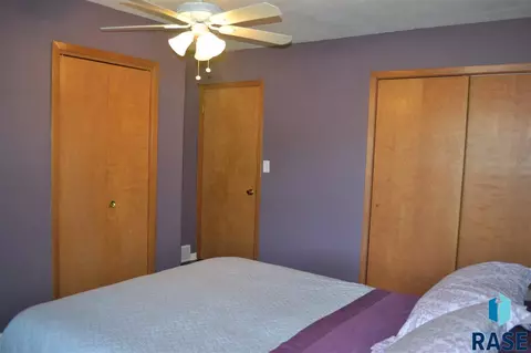 183 E 2nd St, Parker, SD 57053 photo 7