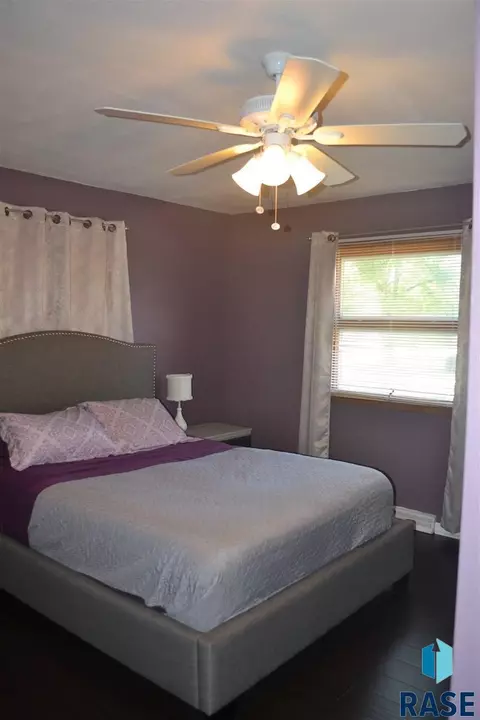 183 E 2nd St, Parker, SD 57053 photo 6