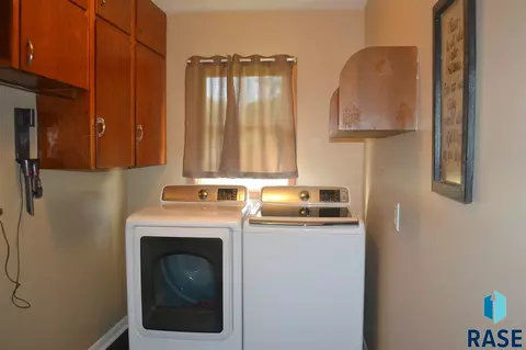 183 E 2nd St, Parker, SD 57053 photo 13