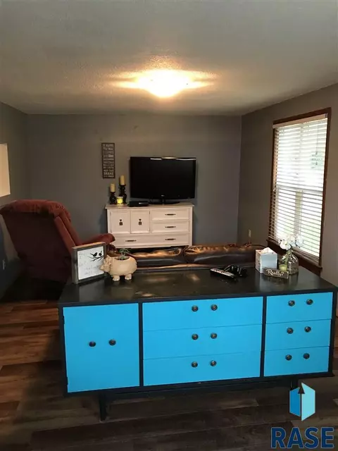 121 S Blanche Ave, Madison, SD 57042 photo 20
