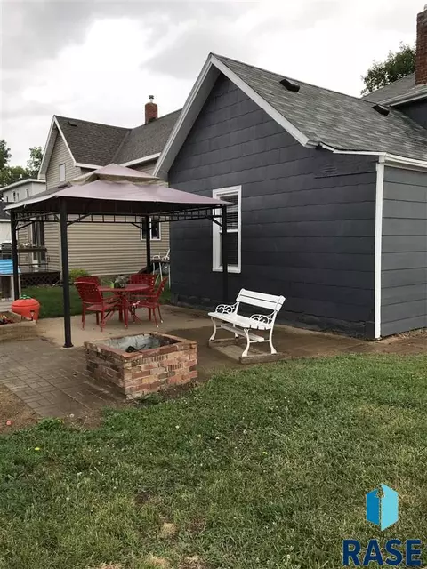 121 S Blanche Ave, Madison, SD 57042 photo 31