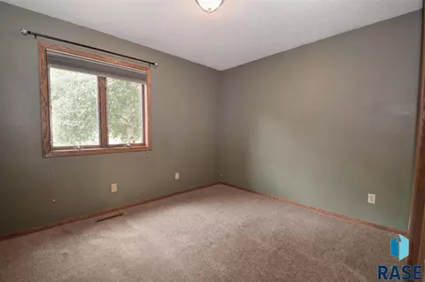 1608 E Cedar St, Brandon, SD 57005 photo 14