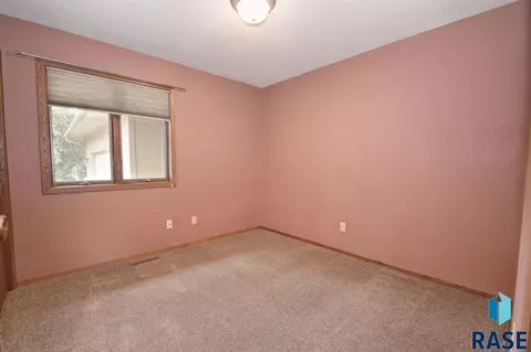 1608 E Cedar St, Brandon, SD 57005 photo 15