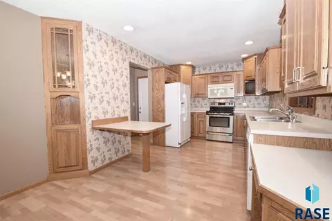 1608 E Cedar St, Brandon, SD 57005 photo 10