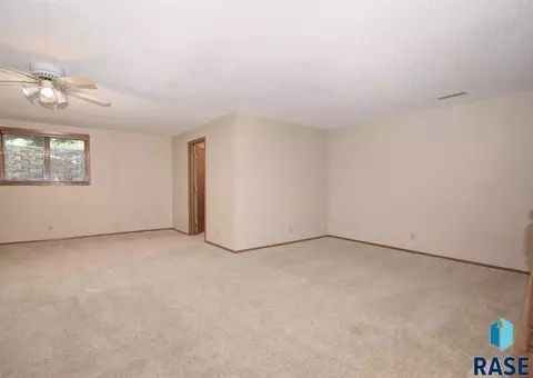 1608 E Cedar St, Brandon, SD 57005 photo 18