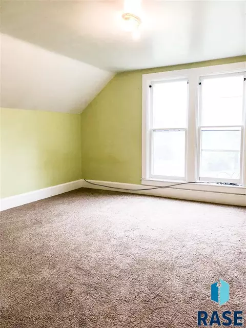 404 E 7th St, Dell Rapids, SD 57022 photo 7