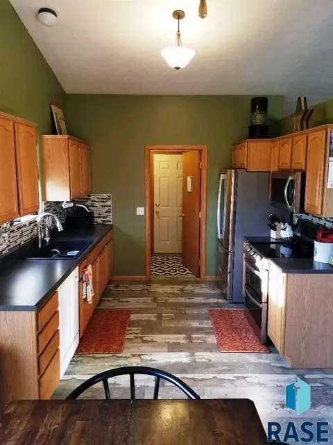 511 Caitlin Ave, Baltic, SD 57003 photo 7