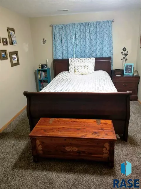 511 Caitlin Ave, Baltic, SD 57003 photo 13