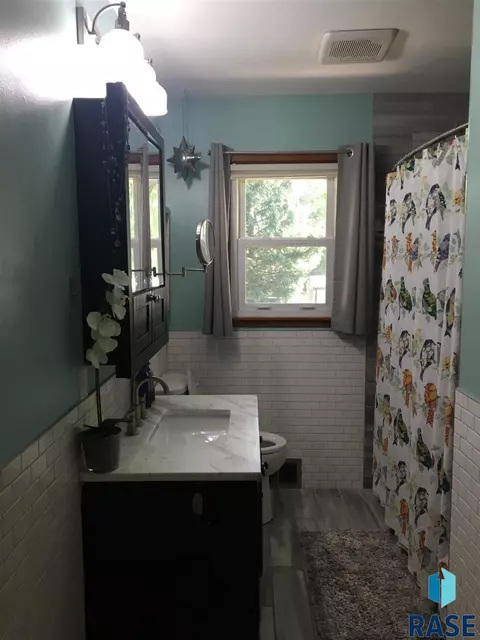 1904 E 19 St, Sioux Falls, SD 57105 photo 11