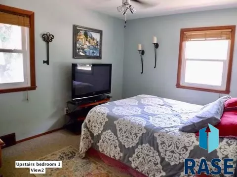 1904 E 19 St, Sioux Falls, SD 57105 photo 8