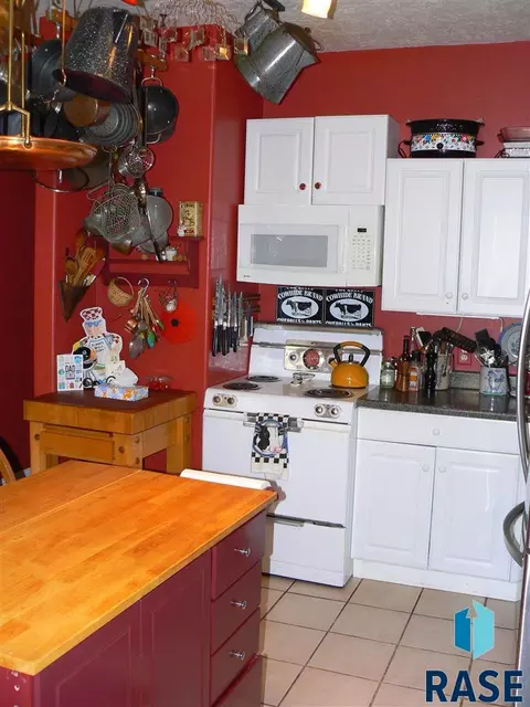 219 N Spring Ave, Sioux Falls, SD 57104 photo 15