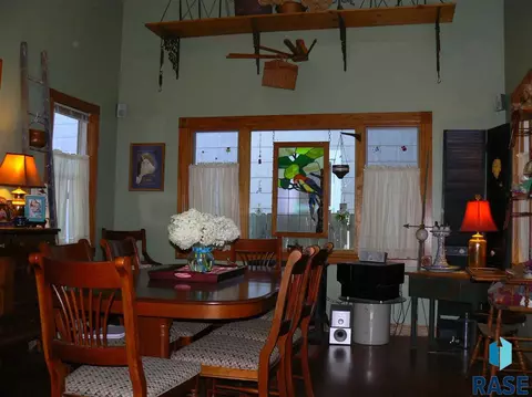 219 N Spring Ave, Sioux Falls, SD 57104 photo 6